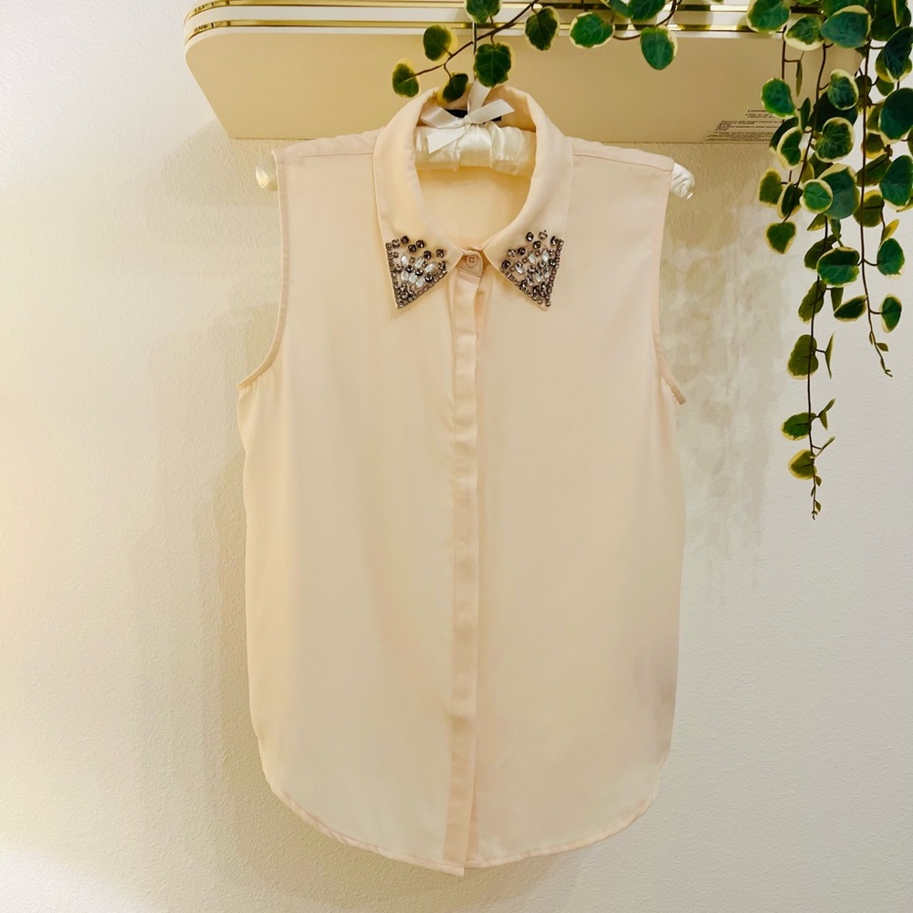 Forever 21 Sleeveless Top With Rhinestone Collar